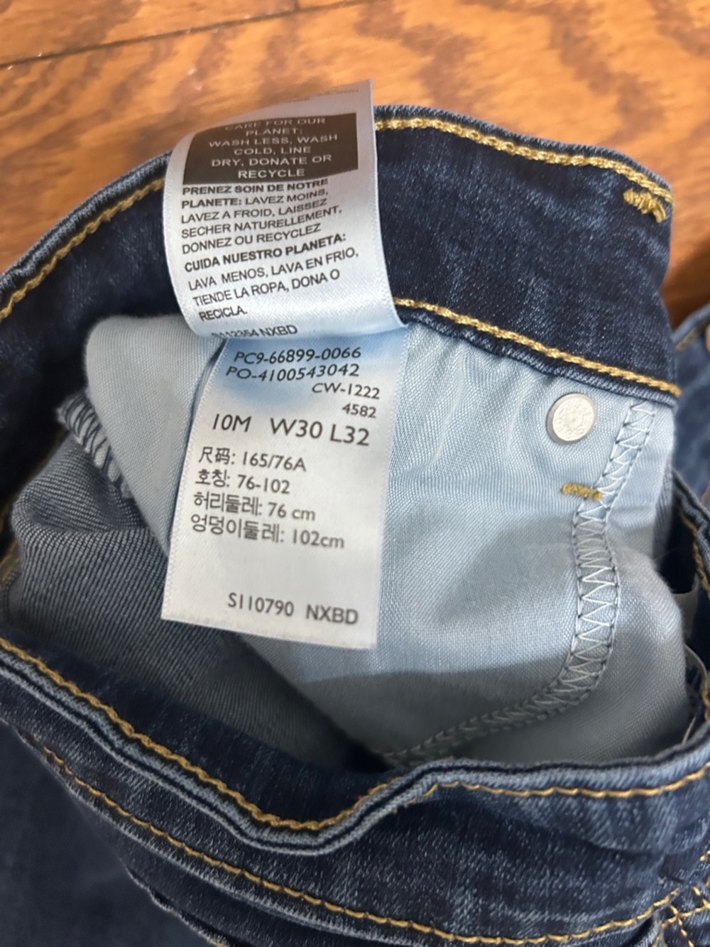 Denizen from Levi's Dark Blue Flare Jeans - Picture 5 of 5